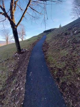 Asfaltirana pot na Habjanov hrib_114900